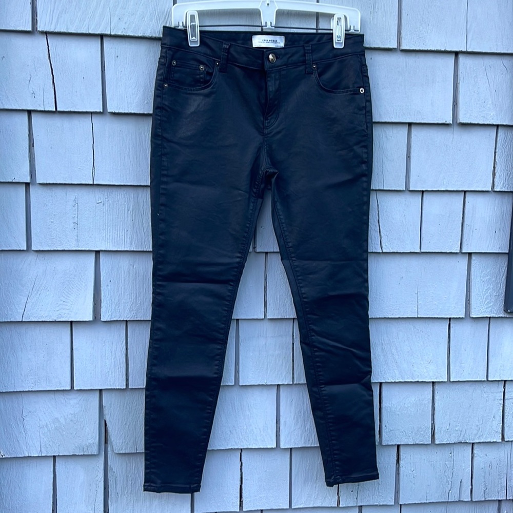 Zara Women Premium Denim Collection Size 6 Faux Leather Skinny Pants / Black